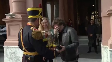 Milei festejó su primer cumpleaños como presidente: fiesta en Olivos y sorpresa de los Granaderos
