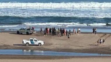 Tragedia en el mar: un joven muere ahogado y dos personas son rescatadas