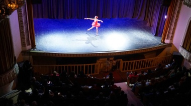 El Instituto Superior Municipal de Necochea tuvo su emotiva primera función de gala