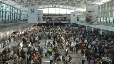 En febrero hubo récord de pasajeros en vuelos de cabotaje e internacionales