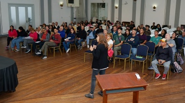 Un centenar de asistentes abrieron la nueva edición del Curso de Manipulación de Alimentos