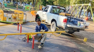 Se restauran los juegos infantiles de la Plaza Dardo Rocha