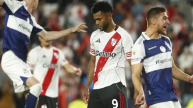 El fuerte posteo de Miguel Borja tras su penal errado en la derrota de River ante Gimnasia