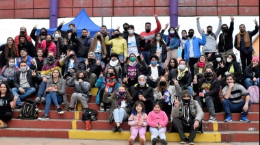 Para cerrar la Semana del Estudiante las juventudes del Frente de Todos realizaron una activada al aire libre