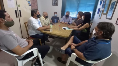 Candidatos del Frente de Todos con dirigentes de Estación Quequén