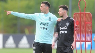 Messi va a ser titular el viernes contra Uruguay