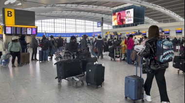 La OMS aconsejó a los mayores de 60 y personas de riesgo a postergar sus viajes