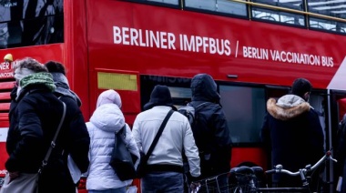Alemania impone restricciones a no vacunados y estudia la vacunación obligatoria