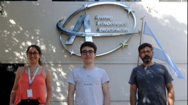 Premiaron a argentinos por la nave más pequeña y económica de la historia