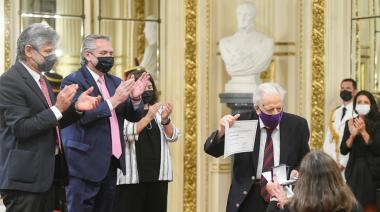 Alberto Fernández: "La sociedad avanza si promueve la ciencia con un Estado presente"