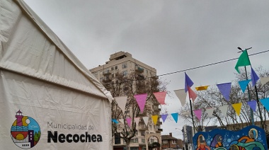 Por el mal clima, se suspenden las actividades en la carpa de la Plaza Dardo Rocha