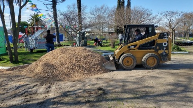 La Plaza Hipólito Yrigoyen luce totalmente renovada para recibir a los festejos