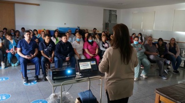 Se sigue capacitando a los agentes municipales para una mejor atención vecinal