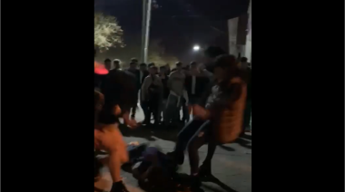Una mujer recibió una golpiza brutal a la salida de un boliche