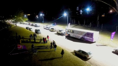 Junto al Intendente, los vecinos de la Ribera inauguraron la iluminación Led