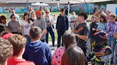 Con batallas de rap, concientizan a los adolescentes sobre salud mental