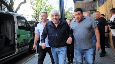Camioneros logró un aumento salarial de 107% y un bono de 100 mil pesos