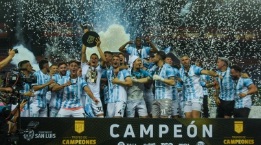 Racing se quedó con el Trofeo de Campeones en una final bochornosa