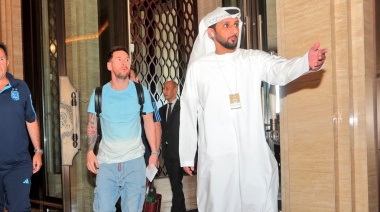 Lionel Messi ya está en Abu Dhabi y se sumó a la concentración de Argentina