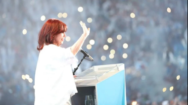 Con Máximo y Mayra alentando desde el paravalancha, CFK criticó a la oposición y a la Justicia