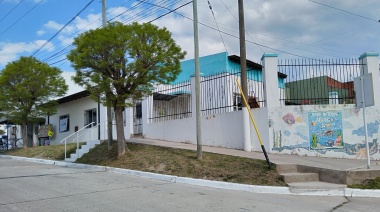 En el acto de escrituración de viviendas, el Jardín Acuario concretó su regularización dominial