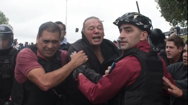Sergio Berni fue agredido con golpes y piedrazos por compañeros del colectivero asesinado