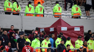 Un hombre murió al caer desde la tribuna de River y el partido se suspendió