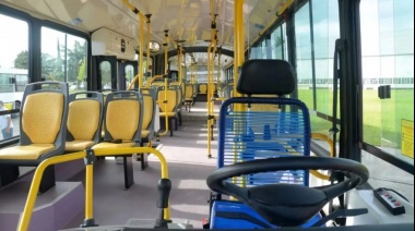 El Ministro de Transporte alertó que, dolarizado, un pasaje de colectivo costaría $6000