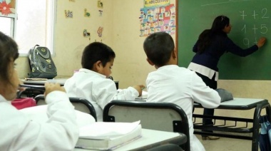 El Día del maestro y un homenaje al "Padre del Aula"