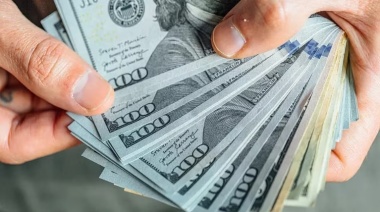 En llamas: el dólar blue llegó a los 800 pesos