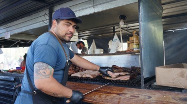 "El evento nos sorprende año a año", dijo un parrillero platense sobre Necochea