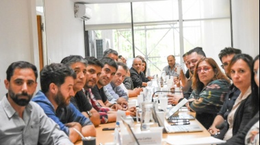 Provincia arregló con estatales y docentes: 25 y 22% de aumento en noviembre