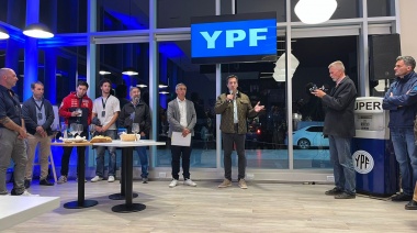 El Intendente cortó las cintas de la nueva estación de servicio en Quequén