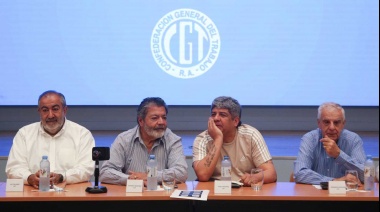 El Gobierno convocó a una mesa tripartita con la CGT y los empresarios