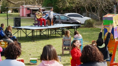 Con un gran picnic, la Escuela Municipal de Artes celebró la primavera