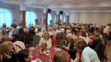 Exitoso té solidario del Garden Club