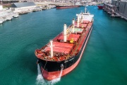 Puerto Quequén incrementó la importación de fertilizantes líquidos y sólidos en un 30%