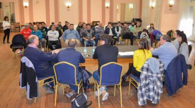 Reunión con representantes apícolas para explorar las necesidades del sector