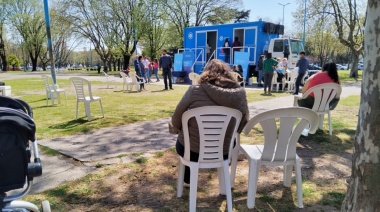 Un Camión Oftalmológico visita las plazas de Necochea y Quequén