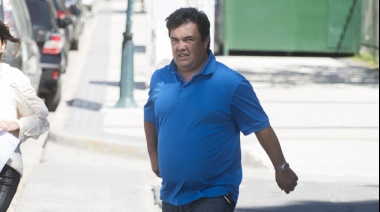 Un fiscal denunció a los beneficiarios de planes que compraron dólares