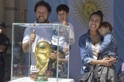 Tandil se revolucionó con la visita de la Copa del Mundo