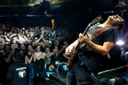 Divididos estrenó "San Saltarín", el primer adelanto de su próximo disco