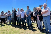 El Intendente acompañó a familiares de desaparecidos en el mar en un acto en el Puerto