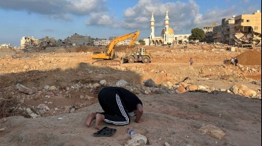 Hay más de 11 mil muertos y continúa la búsqueda de desaparecidos en Libia