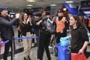 Regresaron 54 de los 200 alumnos argentinos varados en Israel