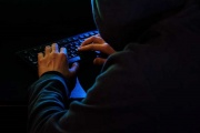 Detuvieron a 10 hombres por producir y distribuir material de abuso sexual infantil
