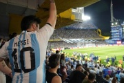 Por sobrepasar la capacidad, clausuraron la Bombonera tras el partido de Argentina