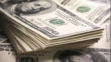 Los mercados anticiparon que el dólar oficial podría cotizar en torno a los mil pesos