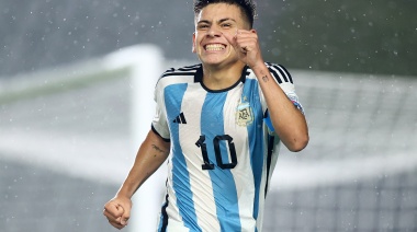 Argentina goleó a Venezuela y jugará ante Brasil en los cuartos de final