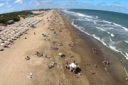 Dos amigos entraron al mar en kayak y desaparecieron a la altura de Cariló